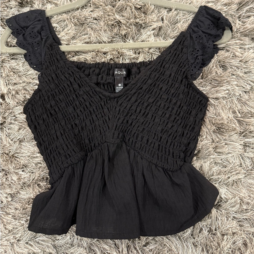 Aqua black top